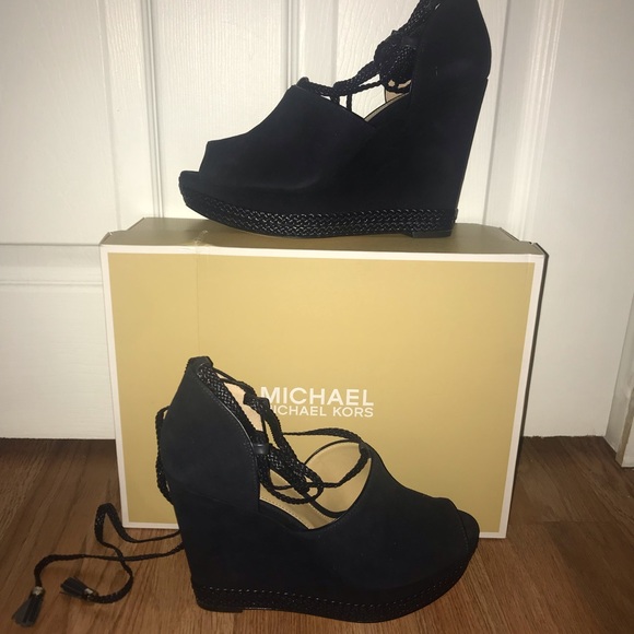 MICHAEL Michael Kors Women's Hastings Wedges - Picture 1 of 5